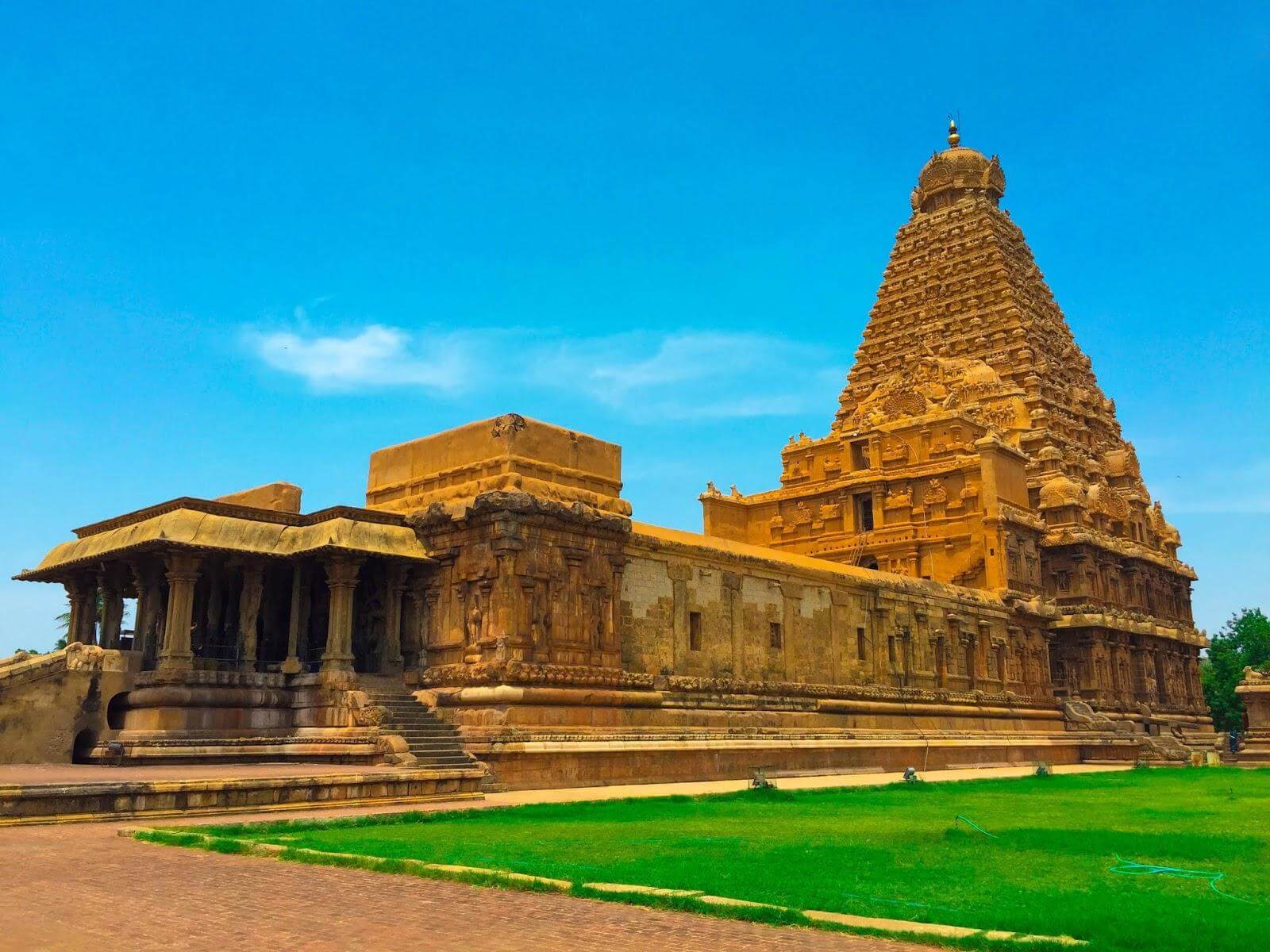 తంజావూరు బృహదీశ్వరాలయం పూర్తి వివరాలు,Full Details of Thanjavur Brihadeeswara Temple