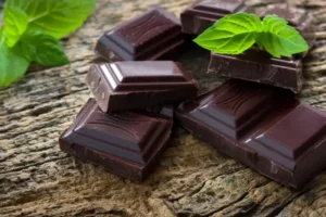 చాక్లెట్ తింటే శరీరంలోని కొలెస్ట్రాల్ తగ్గుతుందా? Health benefits of dark chocolate