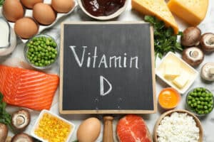 Vitamin D: విటమిన్ డి లోపం యొక్క లక్షణాలు,రోజు మనకు విటమిన్ డి ఎంత అవసరం